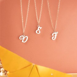 Cadena inicial cursiva