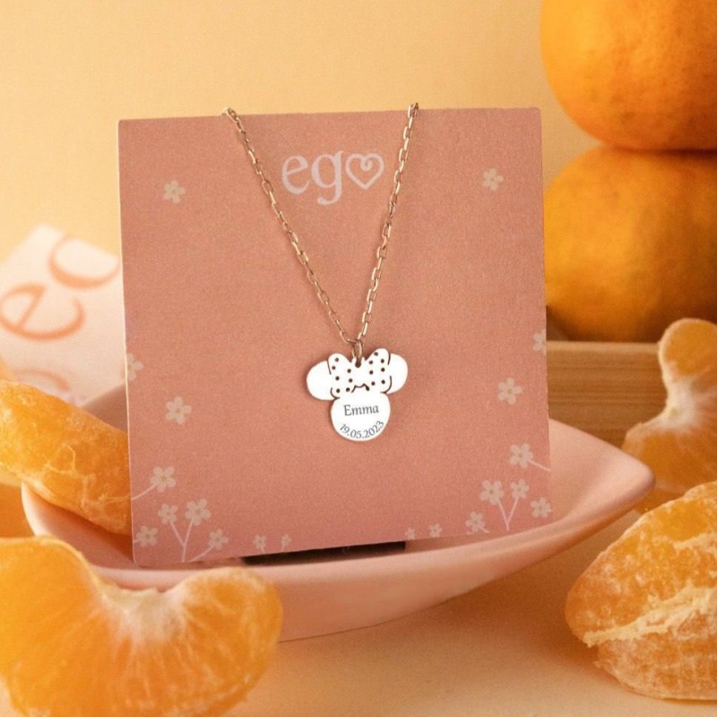 Cadena Minnie con nombre y fecha