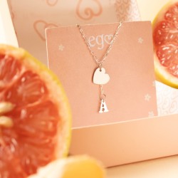 Cadena corazón e inicial