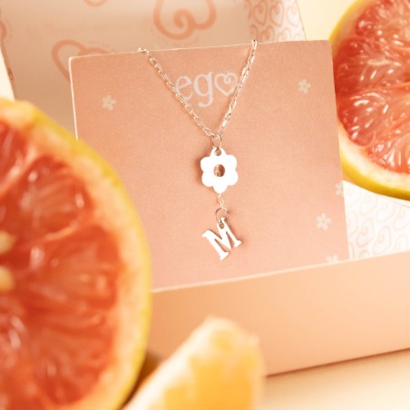 Cadena flor e inicial