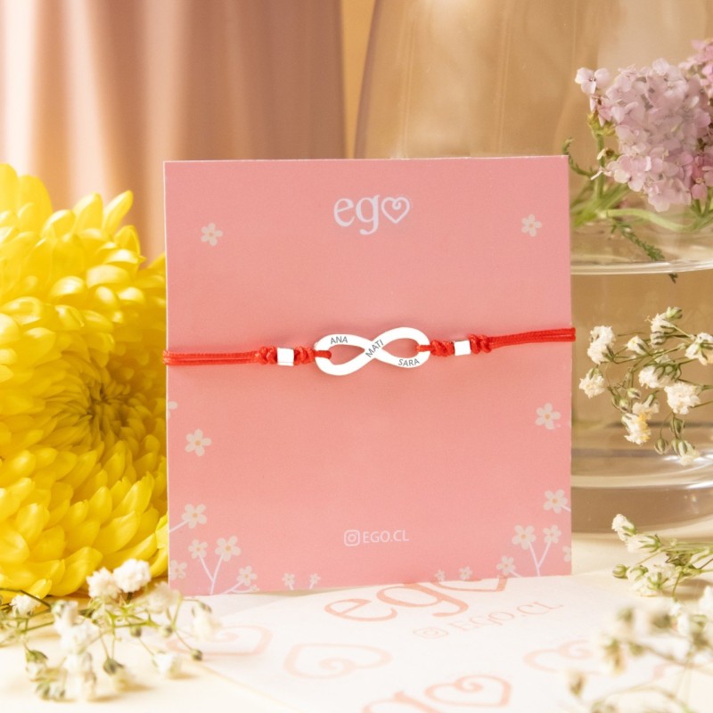 Hilo infinito con nombres