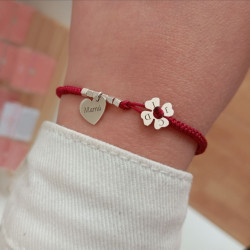 Pulsera mamá con trébol e iniciales