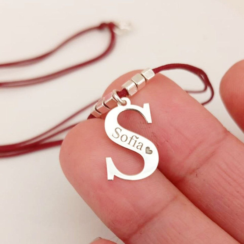 Collar de incial con nombre